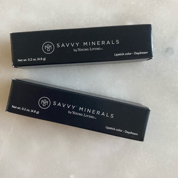 New! Savvy Minerals Lipstick by Young Living color Daydream set of 2 - Picture 1 of 6